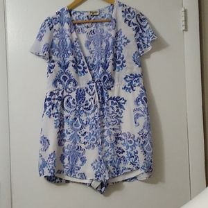 Show Me Your Mumu Ta-Haa Tie Front Romper small